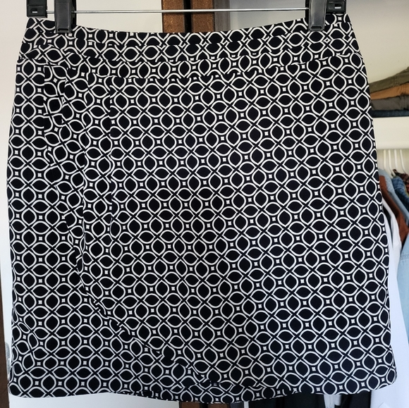 Banana Republic skirt - Picture 1 of 8